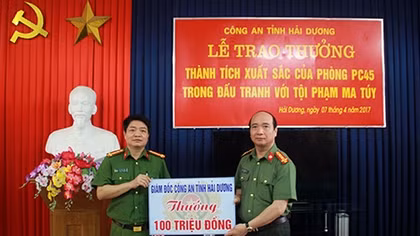 Khen thưởng các đơn vị phá vụ án ma túy lớn tại Hải Dương