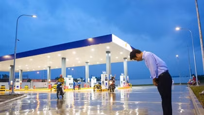 Câu chuyện cúi đầu
