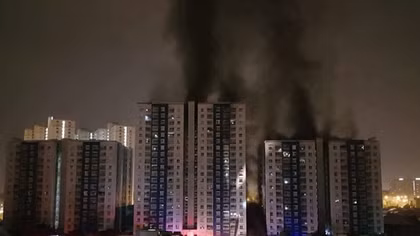 Cháy lớn ở chung cư Carina Plaza, TP HCM ít nhất 13 người thiệt mạng