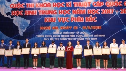 Trao giải cuộc thi khoa học kỹ thuật cấp quốc gia học sinh trung học