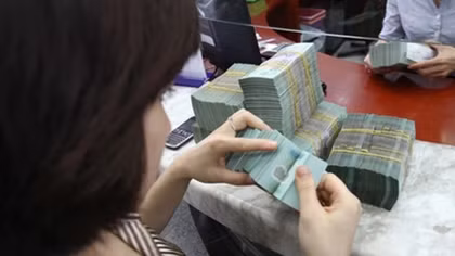 Xử lý nợ: Ngân hàng “khóc ròng” vì thiếu luật