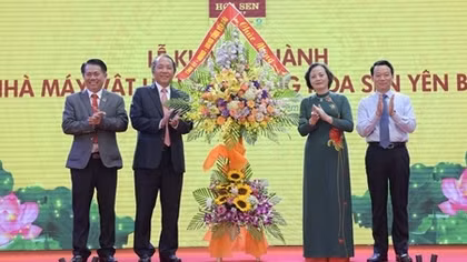 Khánh thành Nhà máy vật liệu xây dựng Hoa Sen Yên Bái