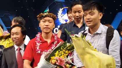 Nam sinh Quốc học Huế giành vòng nguyệt quế Olympia 2016 trị giá 35.000 USD