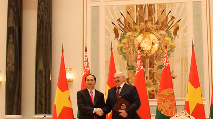 Chủ tịch nước và Phu nhân kết thúc tốt đẹp chuyến thăm CH Belarus