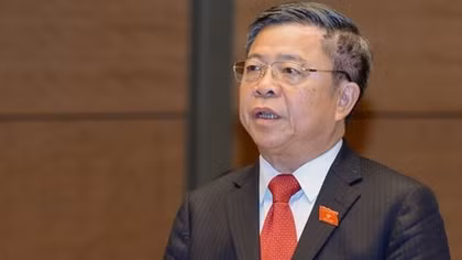 Vì sao Ủy ban Thường vụ Quốc hội cho thôi nhiệm vụ thay vì bãi nhiệm ông Võ Kim Cự?
