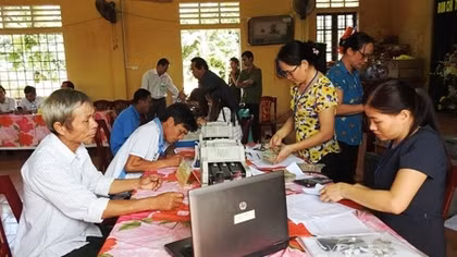 Quảng Trị chi trả bồi thường cho bà con ngư dân vùng biển