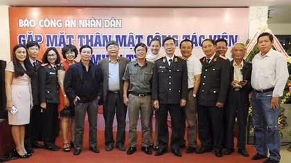 Ấm áp, nghĩa tình cuộc gặp mặt những người đồng hành cùng Báo CAND
