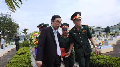Truy điệu, an táng 21 bộ hài cốt liệt sĩ