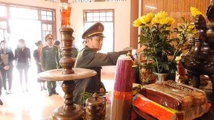 Báo CAND hoạt động “Về nguồn” tại Khu Di tích lịch sử An ninh khu V 
