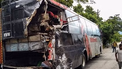 Tai nạn xe bus nghiêm trọng tại Ấn Độ, ít nhất 18 người chết