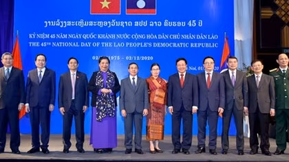 Lãnh đạo Đảng, Nhà nước dự chiêu đãi kỷ niệm lần thứ 45 Quốc khánh nước CHDCND Lào
