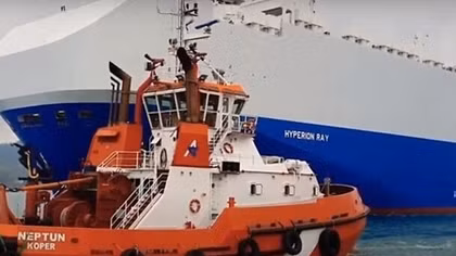 Tàu Israel bị tấn công ngoài khơi Oman