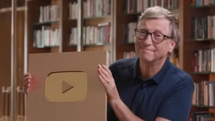 Sau 7 năm làm YouTuber, Bill Gates cuối cùng cũng có được điều này