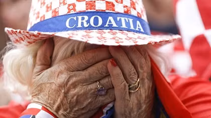 CĐV buồn vui lẫn lộn khi Croatia không thể lập nên kỳ tích