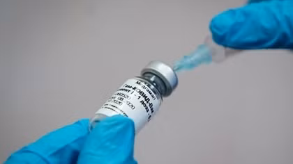 Nga tuyên bố vaccine Sputnik V hiệu quả hơn 90%