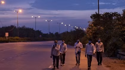Chết vì cuốc bộ hơn 200km về quê do lệnh phong toả