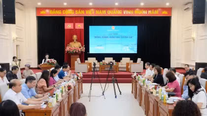 Nhân viên y tế chuyên trách trong trường học chỉ 30% có chuyên môn