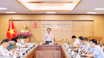 Sử dụng thiết bị kỹ thuật để phát hiện gian lận công nghệ cao trong thi tốt nghiệp 