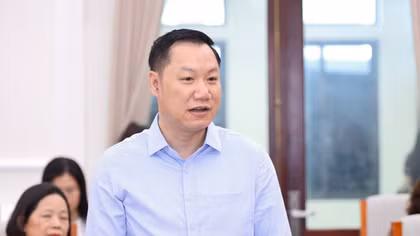 Ông Nguyễn Tiến Thảo, Vụ trưởng Vụ Giáo dục đại học, Bộ GD&ĐT chia sẻ thông tin tại buổi họp báo.