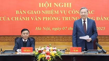 Tổng Bí thư Tô Lâm dự Hội nghị bàn giao nhiệm vụ công tác của Chánh Văn phòng Trung ương Đảng