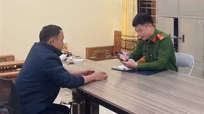 Dùng “miếng pho mát” 800.000 USD để nhử 20 triệu đồng