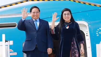 Thủ tướng Phạm Minh Chính tới Nice, bắt đầu chuyến công tác tại Cộng hoà Pháp
