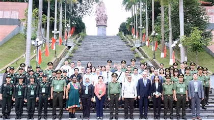 Bộ Công an và đại biểu quốc tế dâng hương tại di tích lịch sử Nha Công an Trung ương và ATK Định Hóa