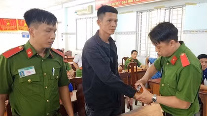 Những người giữ cho ngư trường lặng sóng...