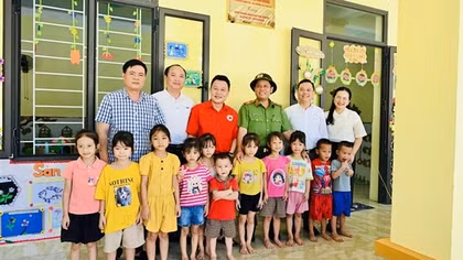 Trường Mầm non Hùng Lợi - Quà tặng của Bộ trưởng Lương Tam Quang dành cho thiếu nhi ở Tuyên Quang