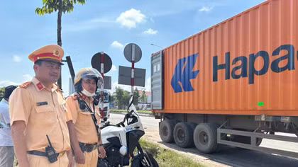 CSGT TP Hồ Chí Minh tăng cường kiểm soát các phương tiện trên tuyến đường trọng điểm