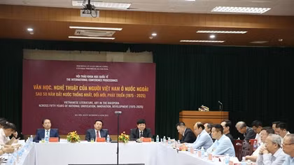 Các văn nghệ sĩ người Việt ở nước ngoài là những "đại sứ văn hóa"