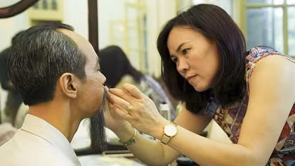 Nữ họa sĩ đam mê nghệ thuật hóa trang
