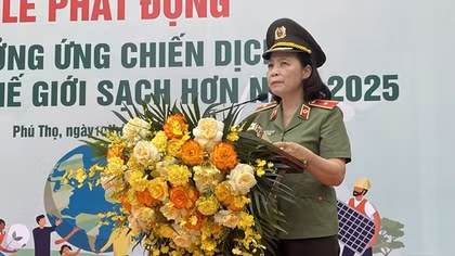 Phát động hưởng ứng chiến dịch "Làm cho thế giới sạch hơn" năm 2025 trong lực lượng CAND