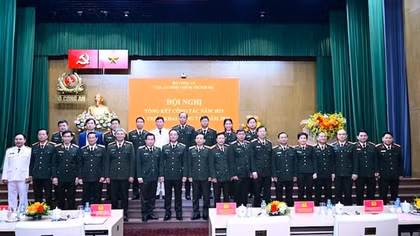 Xây dựng đội ngũ cán bộ “vừa hồng, vừa chuyên”, xứng tầm với sứ mệnh bảo vệ Đảng, bảo vệ chế độ