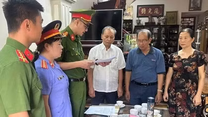 Cựu Phó Chủ tịch UBND tỉnh Thanh Hoá đã “nhúng chàm” trong dự án của FLC ra sao?