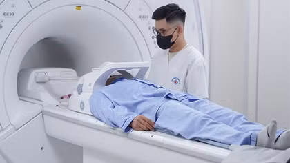 Tắc nghẽn hoàn toàn động mạch cảnh, nguy cơ đột quỵ dù không có triệu chứng báo trước