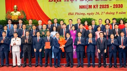 Hải Phòng phải tiếp tục đổi mới giữ vững vai trò là một trung tâm kinh tế lớn của vùng và cả nước