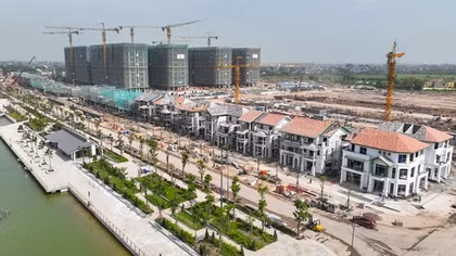 Hàng trăm tỷ đồng phủ xanh đô thị nghỉ dưỡng Sun Group tại Nam Hà Nội