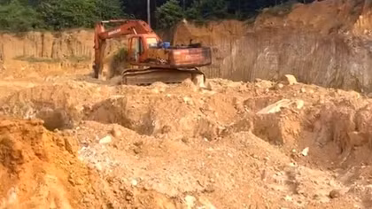 Điều tra vụ khai thác đất trái phép quy mô lớn tại tỉnh Gia Lai