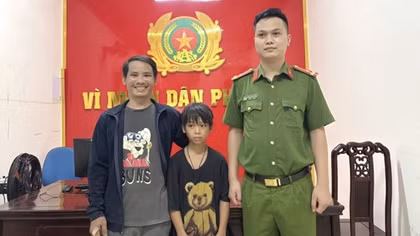 Những lá thư cảm ơn chân tình của người dân Nghệ An gửi tặng Công an xã