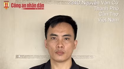 Tên cướp trốn lệnh truy nã đặc biệt nguy hiểm đã ra đầu thú