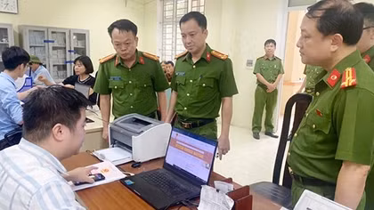 "Gỡ vướng" trong những ngày đầu vận hành chính quyền địa phương 2 cấp