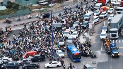 TP Hồ Chí Minh chỉ đạo “gắt” về tiến độ hoàn thành tại các dự án gây ùn tắc giao thông căng thẳng