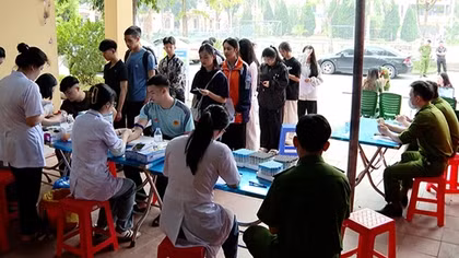 Gần 700 thí sinh ở Lạng Sơn khám sức khỏe sơ tuyển vào các trường CAND