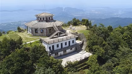 Đón xuân trên đỉnh Bạch Mã