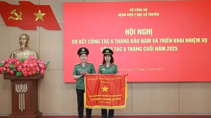 Hiện đại hóa bệnh viện để chăm sóc ngày càng tốt hơn sức khỏe của CBCS và nhân dân
