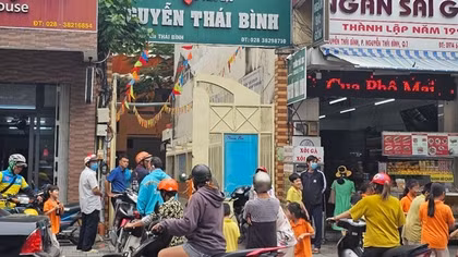 Tăng cường kiểm soát, xử lý học sinh đi xe gắn máy, xe đạp điện vi phạm dịp đầu năm học mới