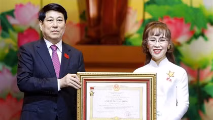 Chủ tịch HĐQT Vietjet Air vinh dự đón nhận danh hiệu Anh hùng Lao động