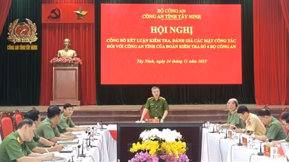 Thứ trưởng Nguyễn Ngọc Lâm kiểm tra công tác tại Công an tỉnh Tây Ninh