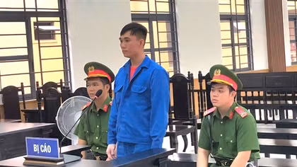 Tranh chấp tài sản, anh trai bắn em ruột lĩnh 12 năm tù